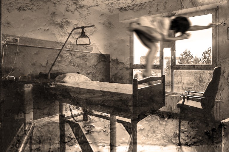 chambre fantome malade 3 NB.jpg