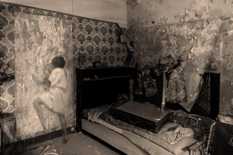 chambre folle NB.jpg