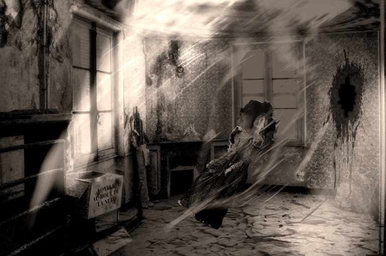 Imagetempete dans une chambre.jpg